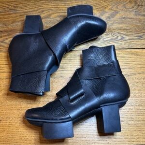 Trippen Trust F Black Leather Ankle Boots Made In Germany NWOT or Box